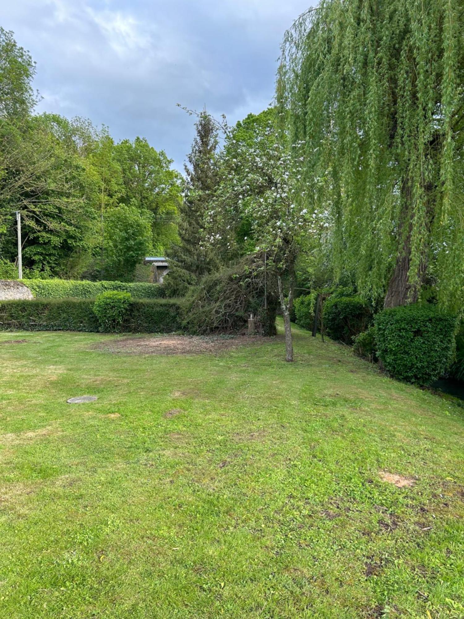 Maison Au Calme Avec Riviere A Cote De Chartres Saint-Prest Bilik gambar